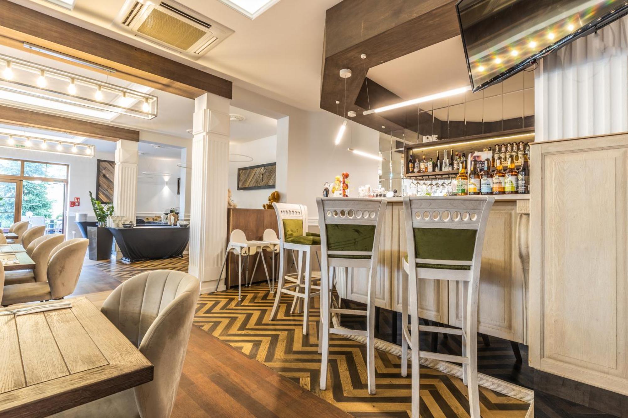 Hotel Wisla Premium Bagian luar foto